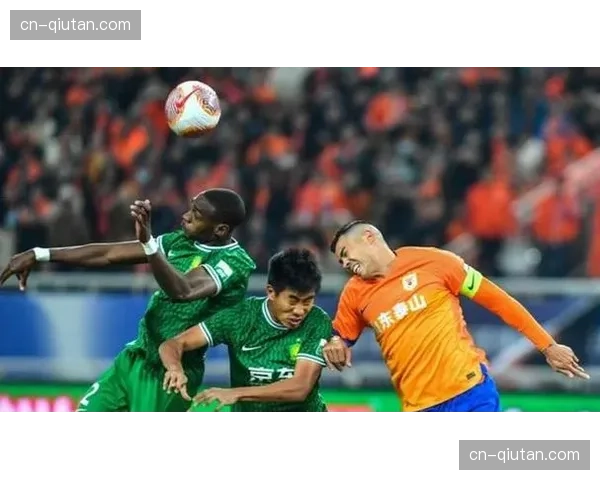 补时阶段连入两球，山东泰山主场惊险战平北京国安