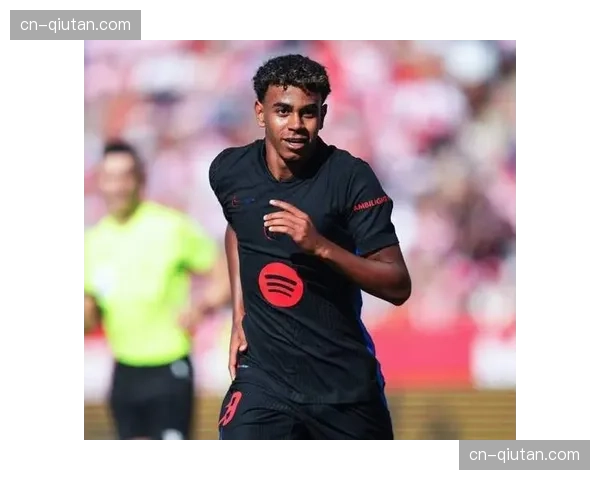 亚马尔父亲直播爆金句：他连20%的天赋都没发挥出来